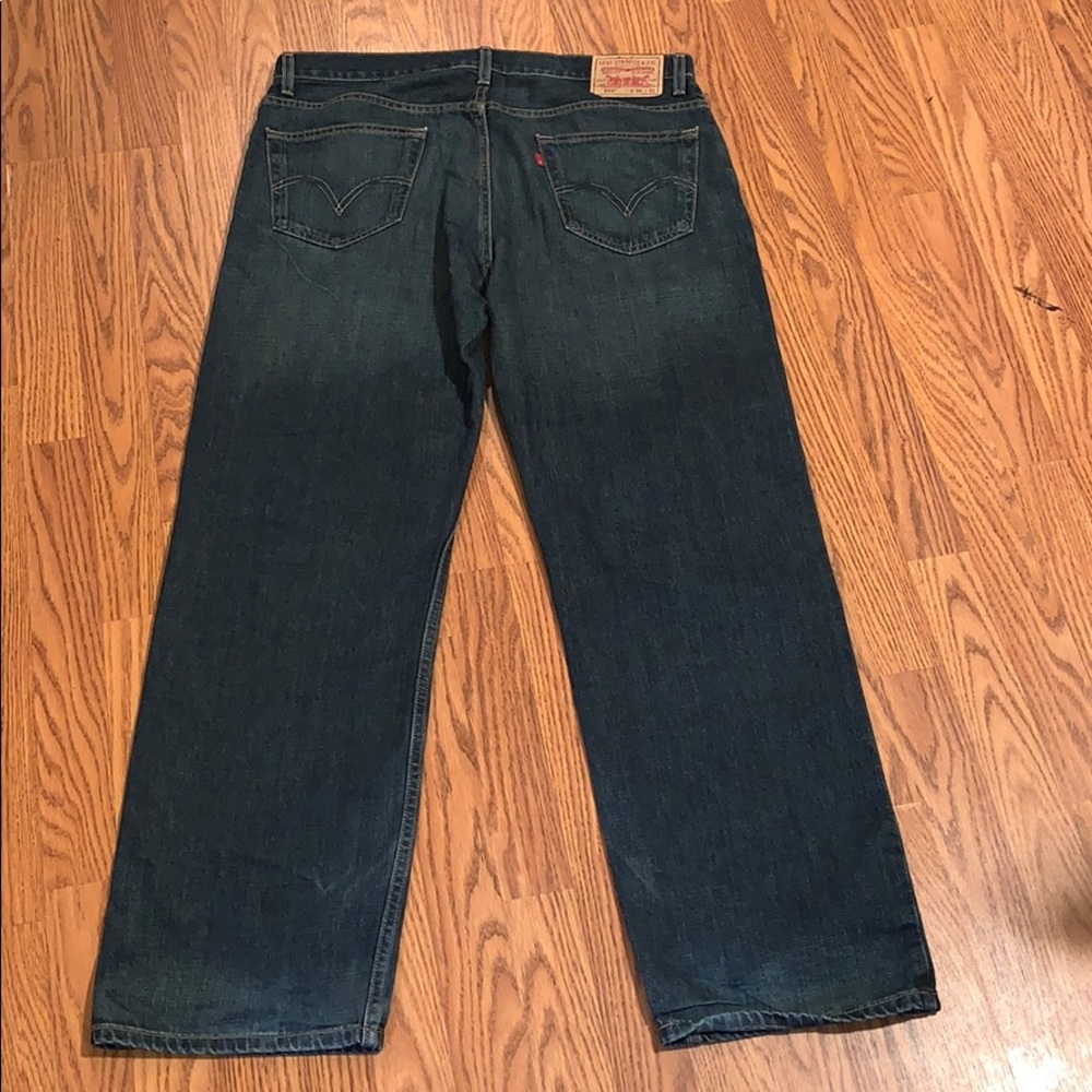 Levi Jeans - Picture 4 of 9